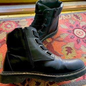 Torrid Elastic Band Lug Sole Combat Boot size 12W